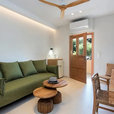 Hill Lofos Hotell 2*